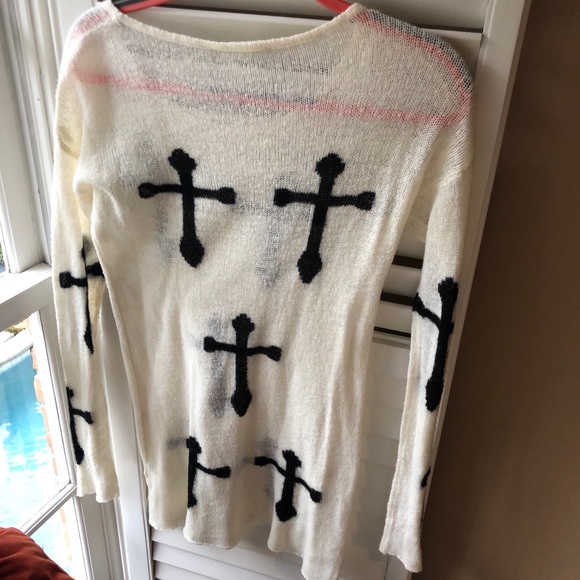 Sweater - Picture 2 of 2